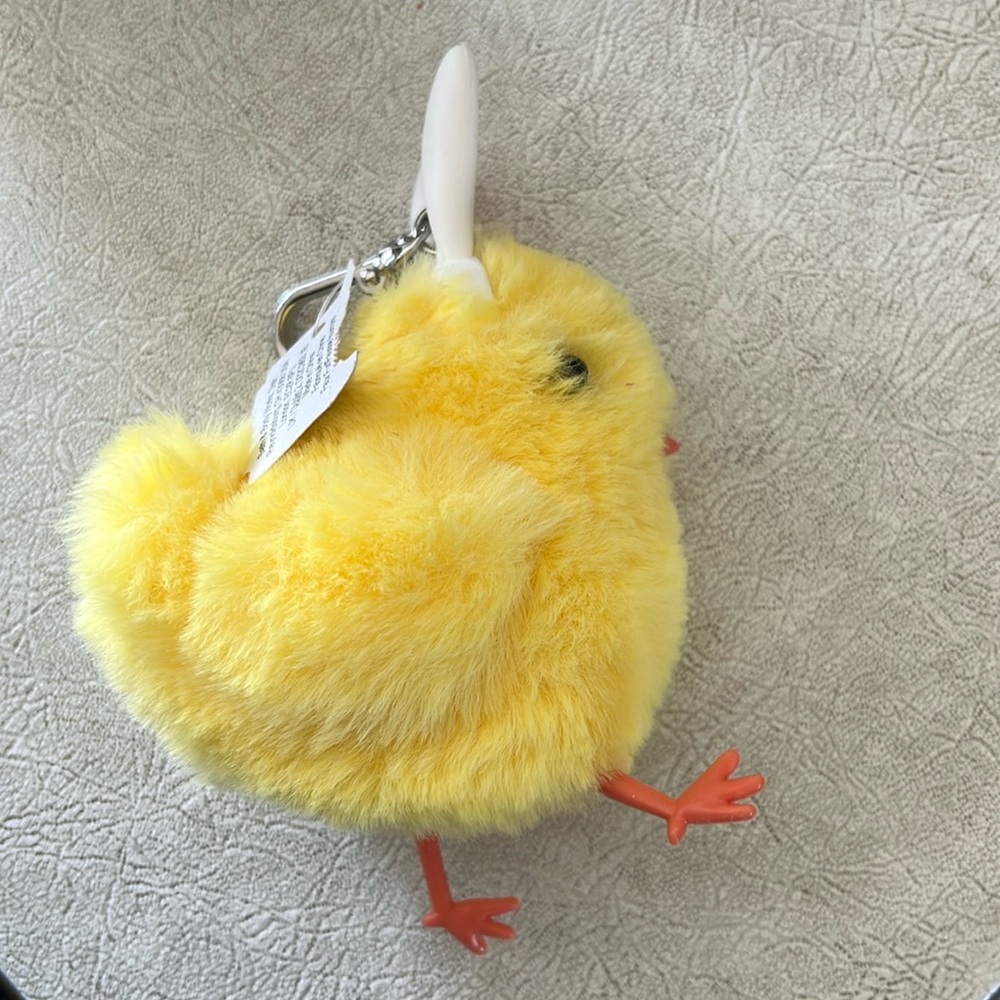 Bath and body works Easter chick hand sanitizer holder NWT